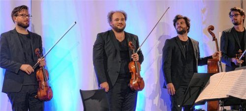 Gerührt nimmt das Goldmund-Quartett den jubelnden Applaus entgegen Foto Janka