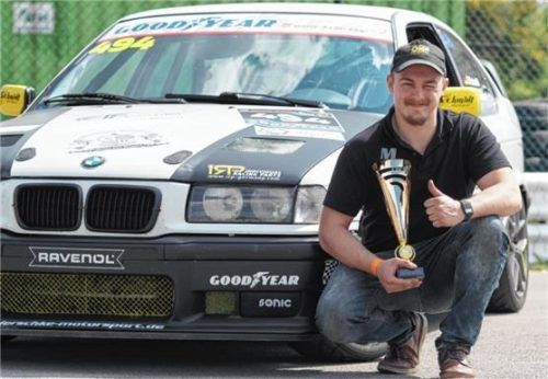 Lukas Zinnäcker aus Rosenheim hat sich seinen Traum, Rennfahrer zu werden, erfüllt.Foto Zinnäcker