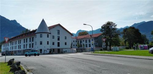 Mehr Sicherheit für die Kreuzung Nußdorfer Straße und Inntalstraße soll es in Brannenburg künftig durch eine Ampelanlage geben. Foto Stuffer-Chunphetch