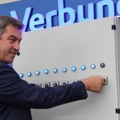 Söder legt den Schalter zum neuen Kraftwerk in Töging um