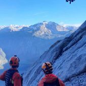Wanderer  stürzt 200 Meter in die Tiefe