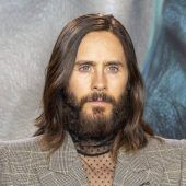 Jared Leto spielt Karl Lagerfeld