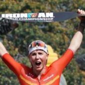 AMERICAN FOOTBALL FUSSBALL HANDBALL TENNIS TISCHTENNIS TRIATHLON