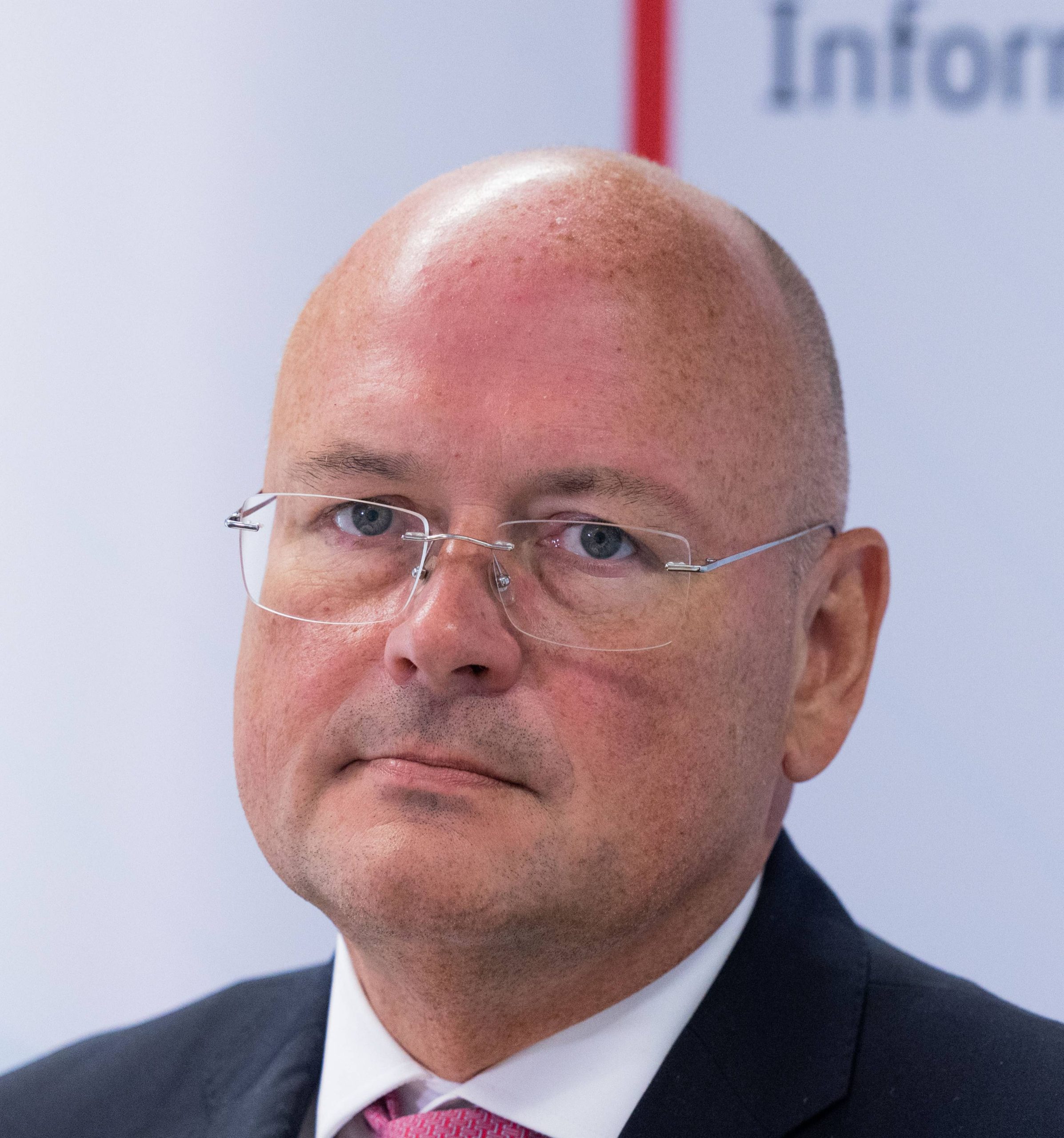 OVB Heimatzeitungen Innenministerin beruft BSIChef ab