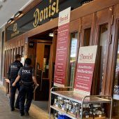 Finanzkontrolleure des Zoll prüfen Donisl-Wirt Peter Reichert