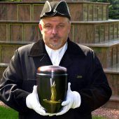 Avatare und Kompostierung: Das Sterben ist ein Boom-Markt Lieber pflegefrei: Nur noch zwölf Prozent wollen ein Sarggrab