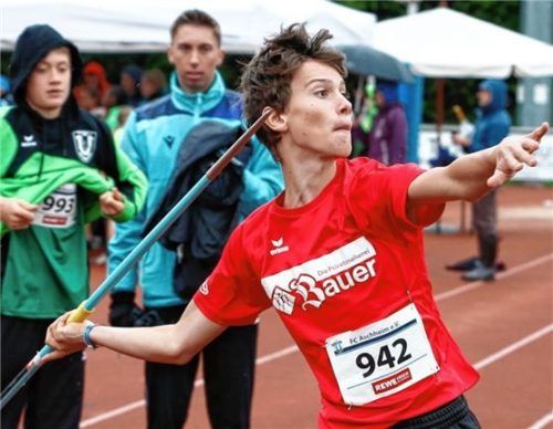Daniel Herzog vom TSV Wasserburg wurde dreifacher Oberbayern-Meister über 60 Meter Hürden sowie im Speer- und Diskuswurf der Jugend M13.
