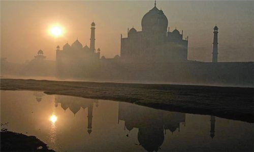 Das Taj Mahal liegt am Südufer des Flusses Yamuna. Das ist nur eines der Ziele, die Rainer Thielmann bei seinen sieben Indien-Reisen besucht hat.Foto  Thielmann