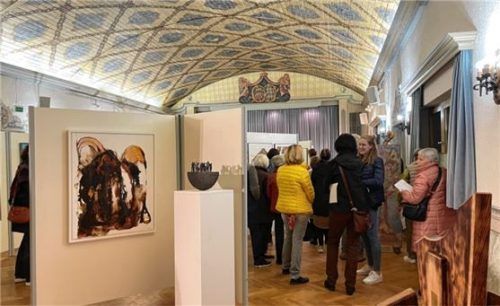 Etwa 30 Kunstschaffende zeigen in Brannenburg ihre Werke. Foto Pfurtscheller