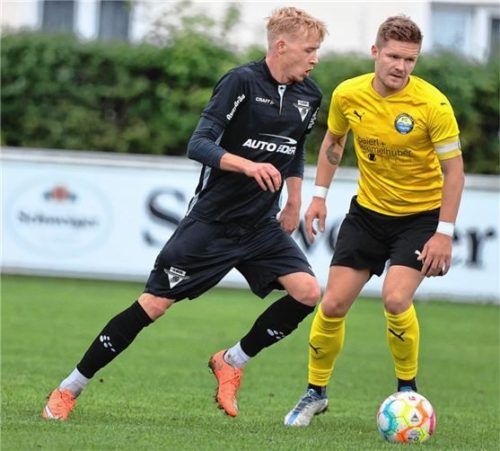 Inn/Salzach-Duelle: Während Lukas Starringer (links) mit dem SB Rosenheim in Kastl gastiert, wartet auf Töging und Christopher Scott der SV Ostermünchen als Gegner. Foto Christian Butzhammer
