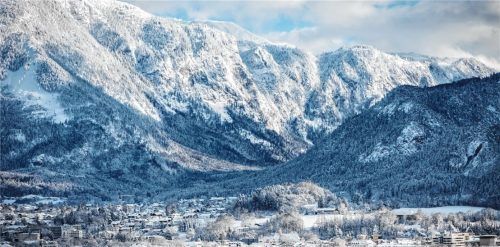 Lebendige Kultur und alpine Natur locken im Winter in die Kurstadt Bad Reichenhall. Foto ad Reichenhall Tourismus & Marketing