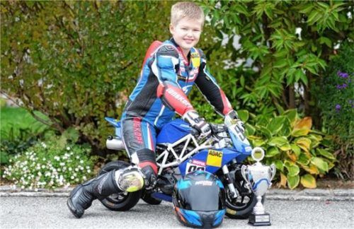 Lukas Mayer wurde in seiner zweiten Saison im ADAC Pocket Bike Cup Dritter der Gesamtwertung.Foto privat