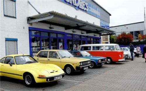 Oldtimer präsentierten sich stolz.