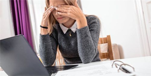 Viele Arbeitnehmerinnen und Arbeitnehmer fürchten Nachteile, wenn sie ihre chronische Krankheit offenlegen.Foto dpa