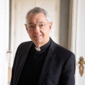 Papst akzeptiert Rücktritt von Erzbischof