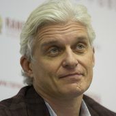 Oligarch Tinkow gibt Staatsbürgerschaft wegen Krieg auf Angriff auf Kampfhubschrauber mitten in Russland? Pakistan kauft 300 000 Tonnen russischen Weizen