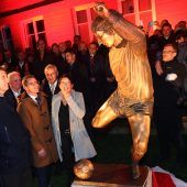 Ein Denkmal für den „Bomber der Nation“