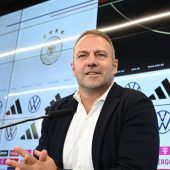 Mit sieben Bayern – und Götze