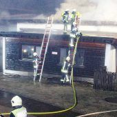 Lagerhalle in Stephanskirchen in Brand