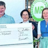 Bäuerinnen spenden für bäuerlichen Hilfsdienst