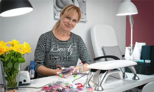 Aleksandra Kiriukhina hat als erste der ukrainischen Geflüchteten in Prien ein Geschäft gegründet: Das „Alexandra Dream Studio“ in der Geigelsteinstraße eröffnete offiziell am 2. November. Foto Berger