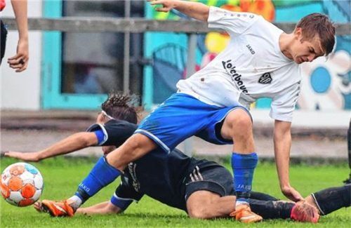 Bastian Kloos wartet mit dem SV Amerang noch auf den ersten Saisonsieg. Zum Rückrundenstart steht für den SVA das Heim-Derby gegen den TSV Bad Endorf auf dem Programm.Foto Christian Butzhammer