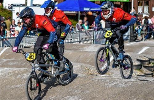 Bei Men 30+ siegte Christian Pramböck vor seinen Kolbermoorer Teamkollegen Michael Brechtelsbauer (3. Platz) und Sebastian Tiefenthaler (2. Platz).Foto Georg Gruber