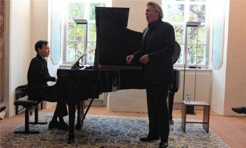 Beim Inselkonzert – William Youn glänzt am Piano, Thomas Hampsons Baritonstimme liefert die Gefühle.Foto Frei