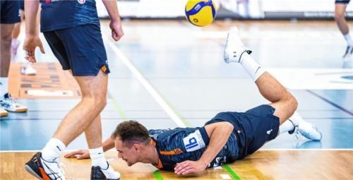 Bruchlandung: David Fecko und seine Mühldorfer Kollegen konnten einen 2:0-Vorsprung gegen Gotha nicht ins Ziel retten. Die Konzentration ließ nach und Gotha wurde immer besser. Mit 2:3 mussten sich die Mühldorfer geschlagen geben. Foto Bartsch