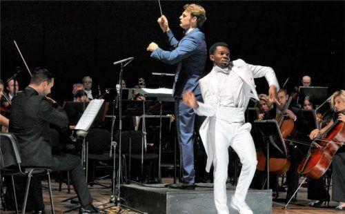 Der charismatische Tänzer Yann Antonio tanzt die Symphonische Dichtung „Der verlorene Sohn“. Foto Janka