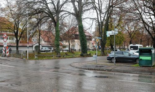 Der Kreuzungsbereich der Ludwig- zur Friedrich-Ebert-Straße: Hier soll in Zukunft keine Einfahrt mehr mit dem Auto möglich sein. Foto Riediger