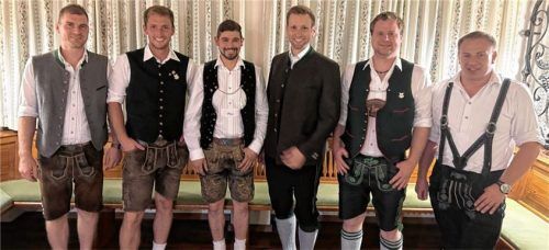 Der neu gewählte Gauvorstand besteht aus (von links) Josef Eidenhammer, Martin Planthaler, Hans Plank, Maximilian Lederer, Anton Seidel und Franz Söll Foto RE