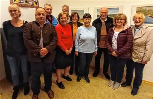 Der Vorstand der KLB im Landkreis Rosenheim: (von links) Lisa Summerer, Martin Landinger, Heinz Schmidt, Anneliese Sonnenholzner-Roche, Thomas Gögerl, Hildegard Hofmann, Monika Mayer, Peter Neuhauser, Elisabeth Freiberger und Irmi Dippert.Foto KLB