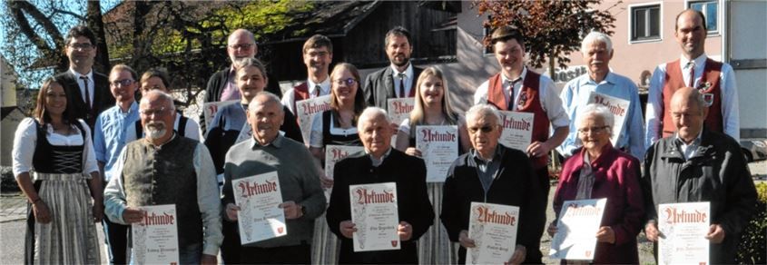 OVB Heimatzeitungen | Hofmarkmusikanten meistern zwei schwierige Jahre