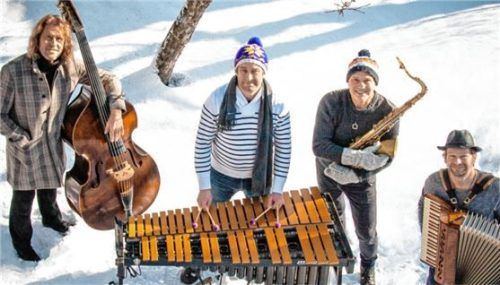 Die Musiker von Quadro Nuevo sind (von links) D.D. Lowka, Tim Collins, Mulo Francel und Andreas Hinterseher. Foto re