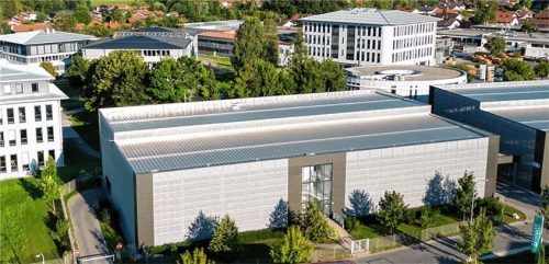 Die PV-Anlage wird auf den Dächern der Parkhäuser installiert.Foto Brückner Group