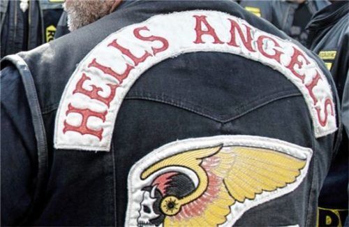 Eine intensive Beweisaufnahme führt derzeit das Landgericht Traunstein gegen zwei Männer durch, die Hells Angels in Rosenheim mit Drogen zum Weiterverkauf belieferten. Foto DPA