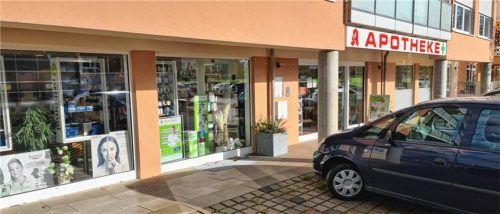 Eine Wasserburger Apotheke, in der man hofft, die Medikamentenengpässe bald zu überwinden. Foto Rieger