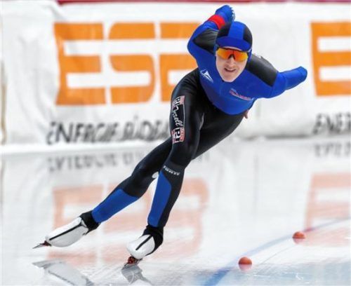Gabriel Groß vom DEC Inzell holte sich in Berlin zwei DM-Titel und weitere Spitzenplätze bei der A-Jugend. Foto Ernst Wukits