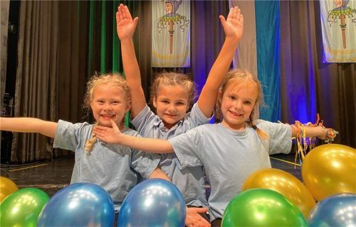 Gestatten: die drei neuen Kinder-Kasperle Maja, Anna und Marielle. Sie strahlen vor Vorfreude auf die Saison.