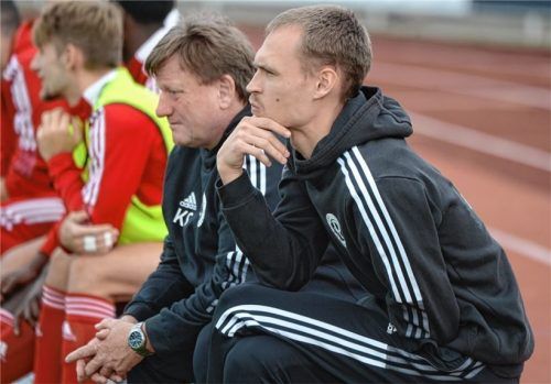 Neun Spiele lang agierte Michael Wallner (rechts) als Assistent von Klaus Seidel. Bis zur Winterpause übernimmt der 26-Jährige nun die 1860-Mannschaft.Foto Franz Ruprecht