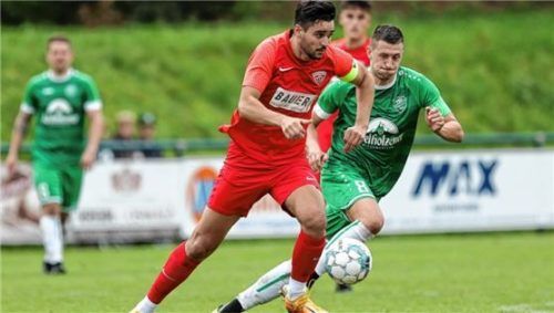 Stefan Perovic und der TSV Buchbach II mussten gegen Srbija München eine 0:2-Niederlage hinnehmen.Foto Hans Weitz