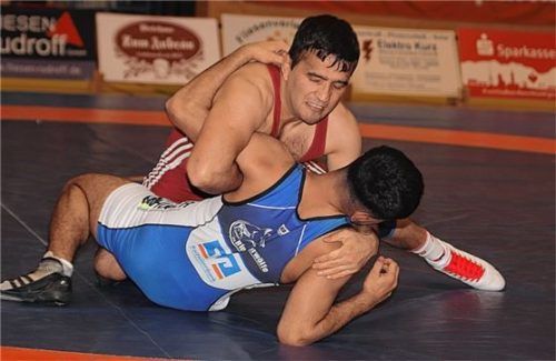 Überzeugte mit einem Sieg im Freistil-Weltergewicht: Saber Mansuri (rotes Trikot).Foto andreas Wittenzellner