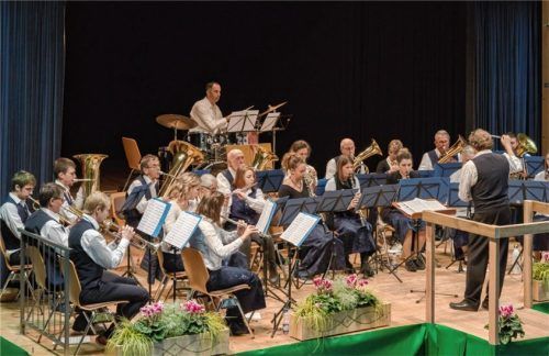 Zahlreiche Gäste kamen zum Herbstkonzert des Halfinger Bläserkreises. Foto sadowski