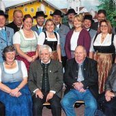 21 Trachtler erhalten Ehrennadeln
