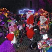 Biker-Nikoläuse bringen für Kolbermoorer Kinder wieder viele Geschenke – Drei Engel und ein Krampus