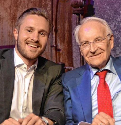 Daniel Artmann zusammen mit Edmund Stoiber im Kolbermoorer Kesselhaus: „Er war mein großes Vorbild“, sagt der Rosenheimer.Foto Re