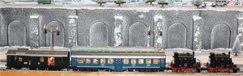 Die Eisenbahnen rauschen durch den Winter.Foto Steffenhagen