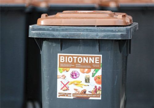 Die geplante Einführung der Biotonne in Rosenheim hat bei den Bürgern für viele offene Fragen gesorgt. Foto dpa
