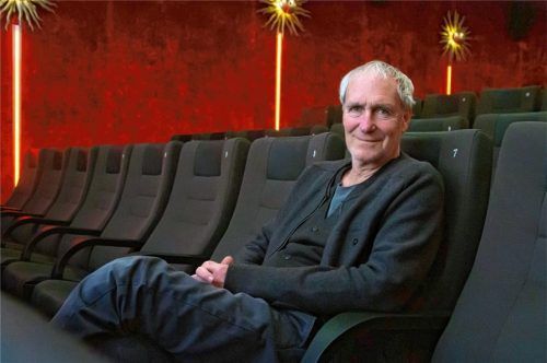 „Es war heftig, mich in die Figur des ehemaligen KZ-Wächters hineinzudenken“, sagt August Zirner. Der Schauspieler entstammt einer jüdischen Familie und lebt in Prien. Foto Berger